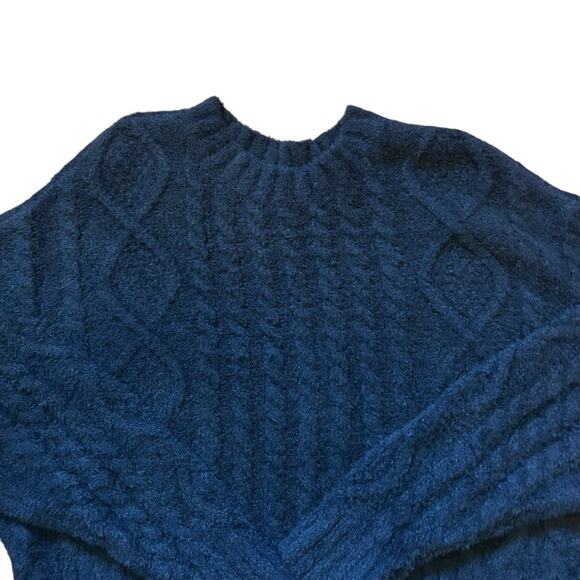 Aerie Women’s Black Cable Cozy Soft Knit Cropped Long Sleeve Sweater Size M - Picture 7 of 11